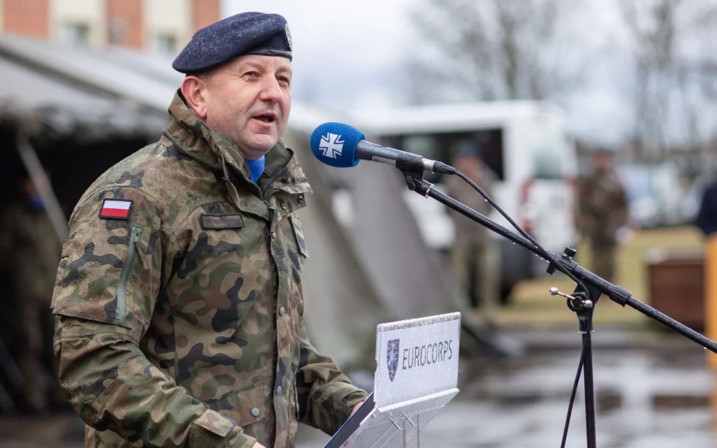 Польського генерала, який навчав українських військових, звільнили з посади: що сталося