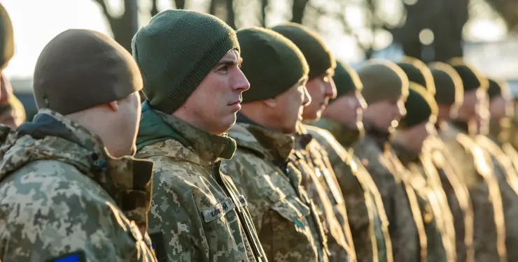 Попри “драму” на фронті в Україні повільно і вибірково мобілізують чоловіків, — BILD